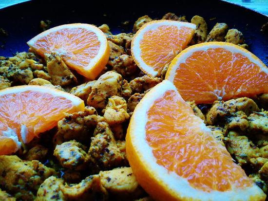 KURCZAK CURRY Z POMARAŃCZĄ
